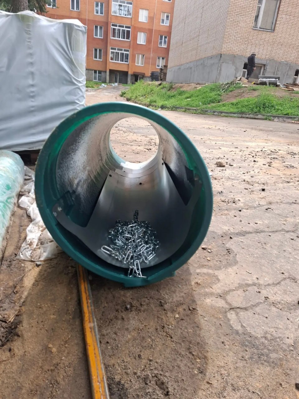 Поставка мусоросбросов 02