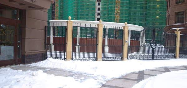 Полуротонда тип 7, 24 колонны, диаметр 20400 мм Высота: 3900 мм, с каннелюрами, с тумбой